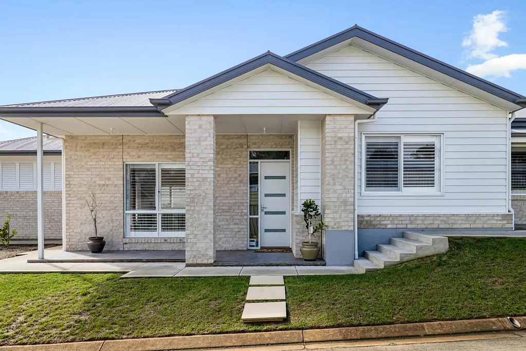 Mount Pleasant 4Zimmer Contemporary Country Luxury | A Fairmont Family Home Built to Indulge