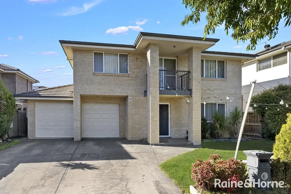Modern Family Home in a Prime Edmondson Park Location