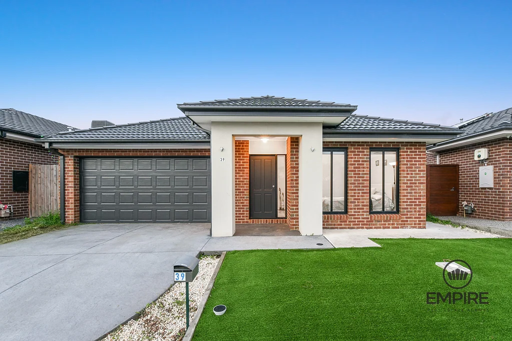 39 Powlett Dr, Clyde, VIC 3978