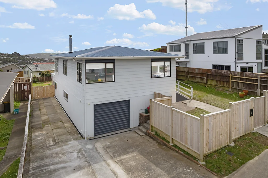 32 Edgecombe Street, Newlands, Wellington