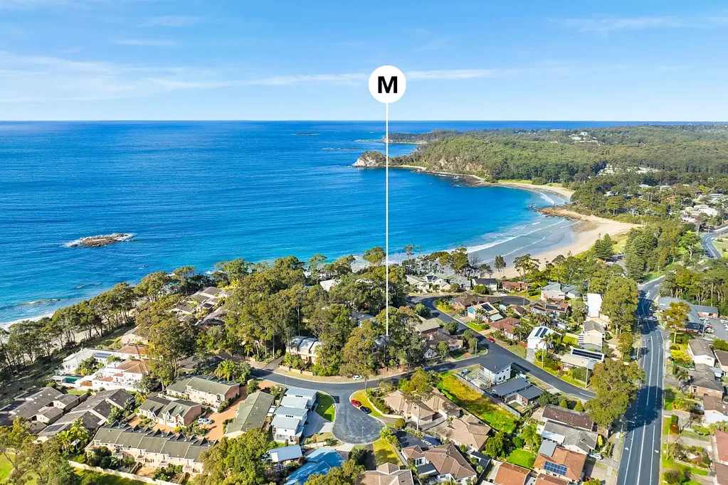 Stunning 3-Bedroom Townhouse in Denhams Beach
