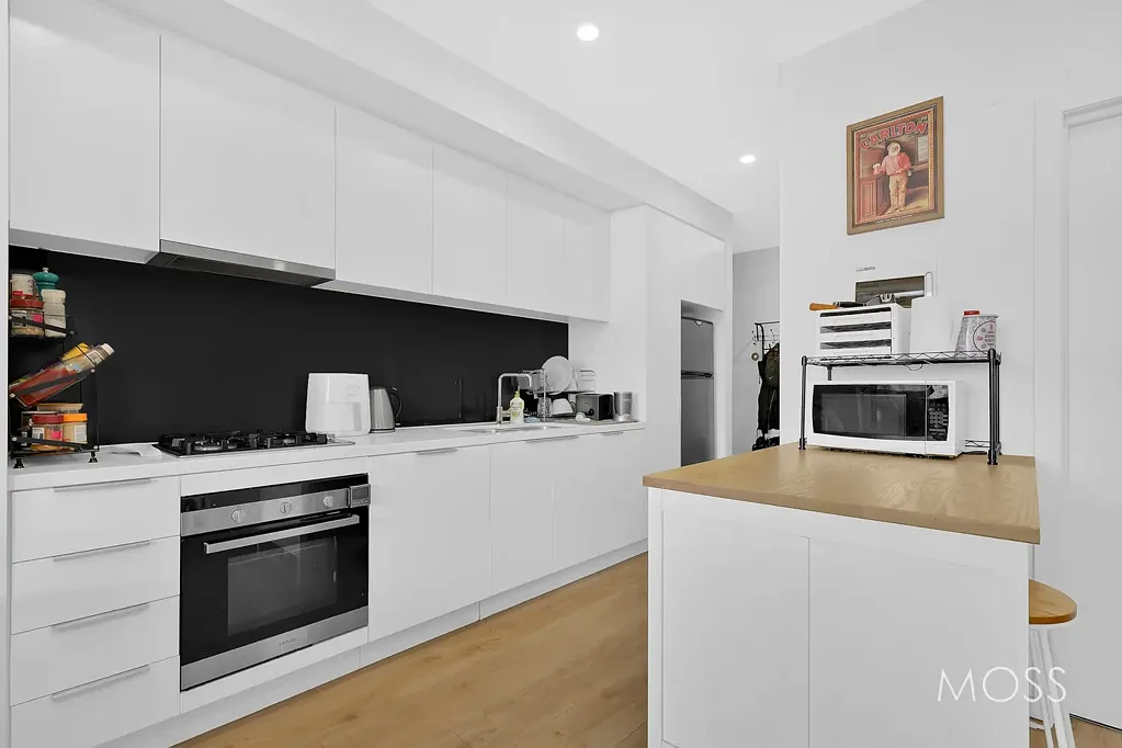 Brunswick 2ห้องนอน Modern 2-Bedroom Ground Floor Apartment in the Heart of Brunswick