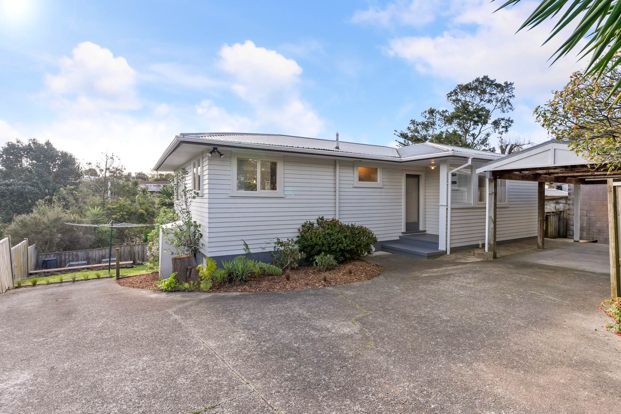 26A Gill Avenue, Te Atatu Peninsula, photo 6