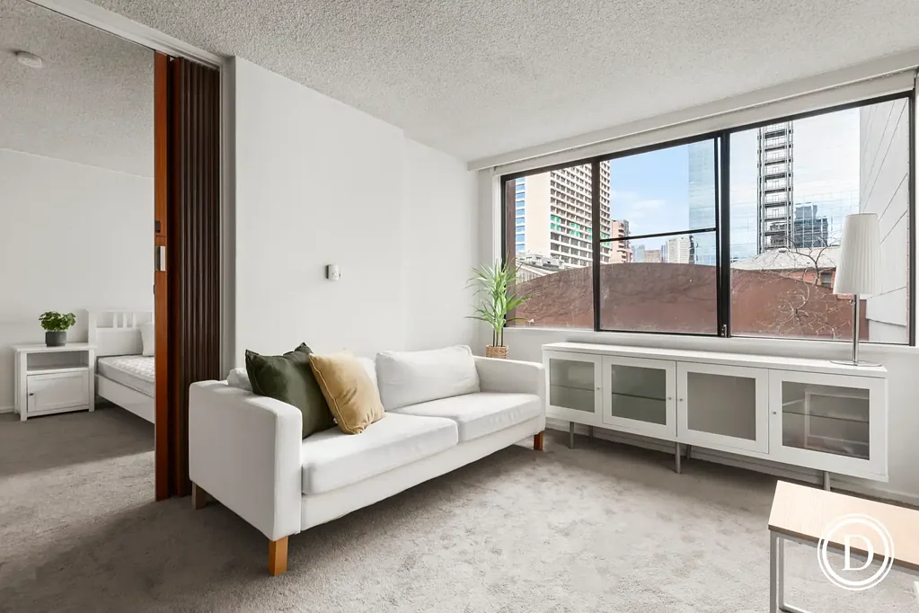 Stunning, generously-sized CBD apartment on Spring Street