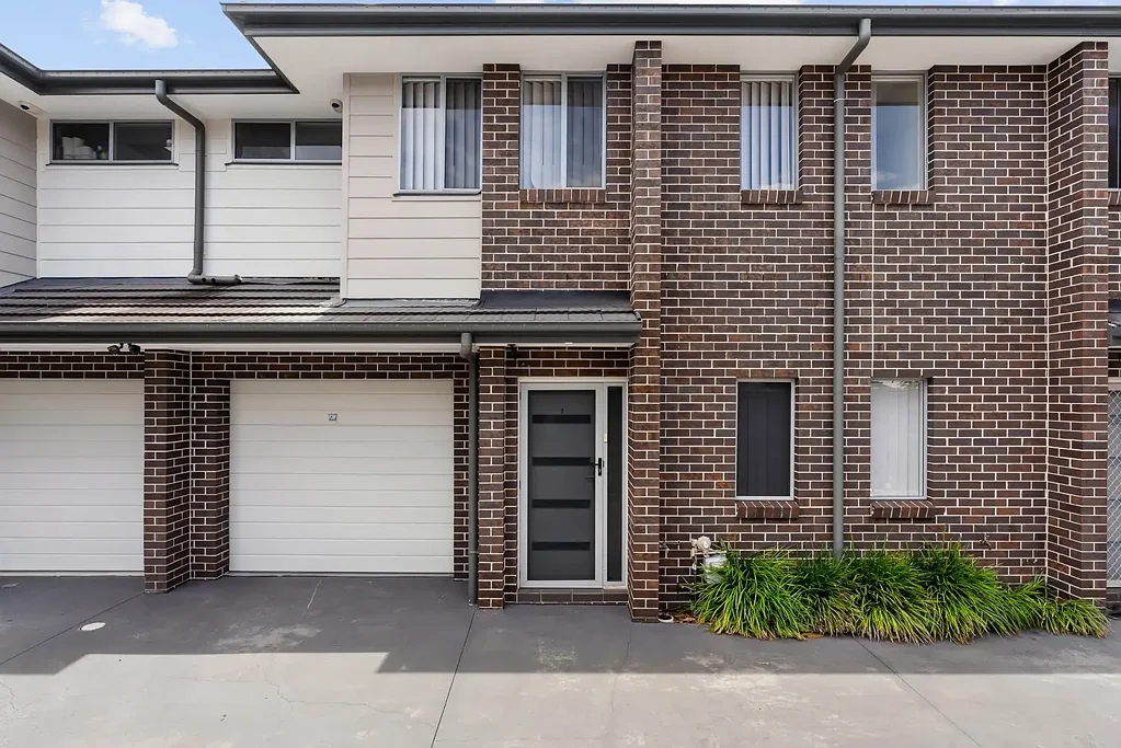 Modern 3-bedroom Townhouse