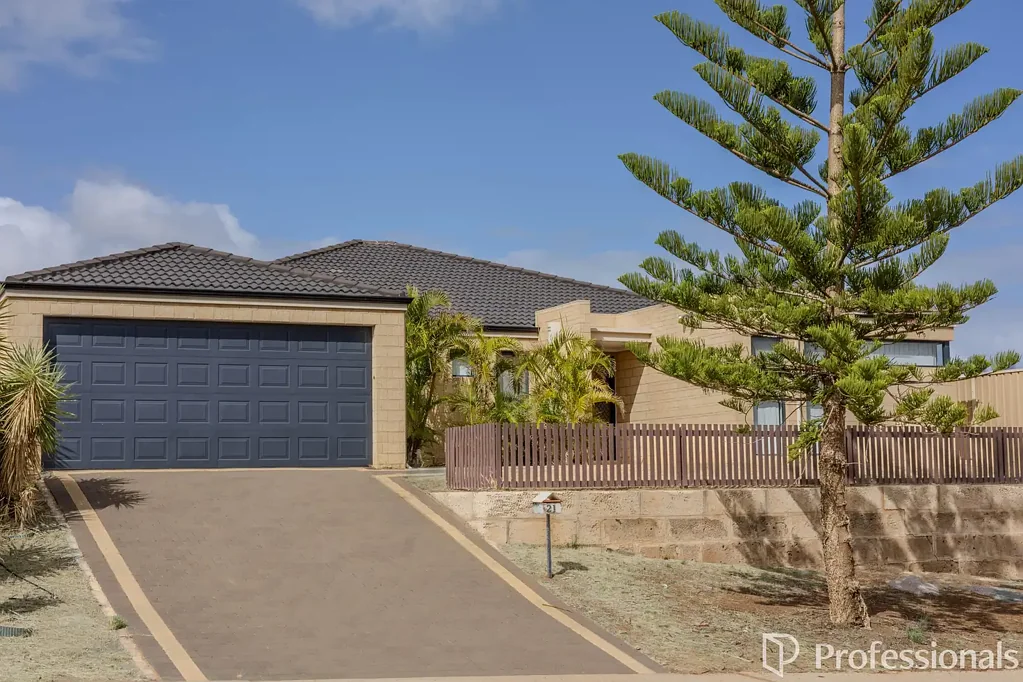 21 Sail Boulevard, Sunset Beach, WA 6530