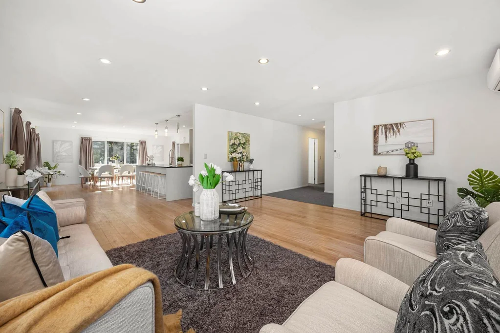 Massey 4 Slaapkamer IGNORE the CV., This must be SOLD NOW!