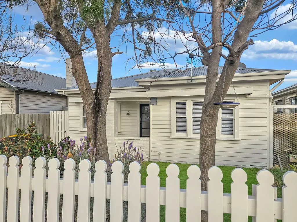 Charming Home in a Prime Location!
