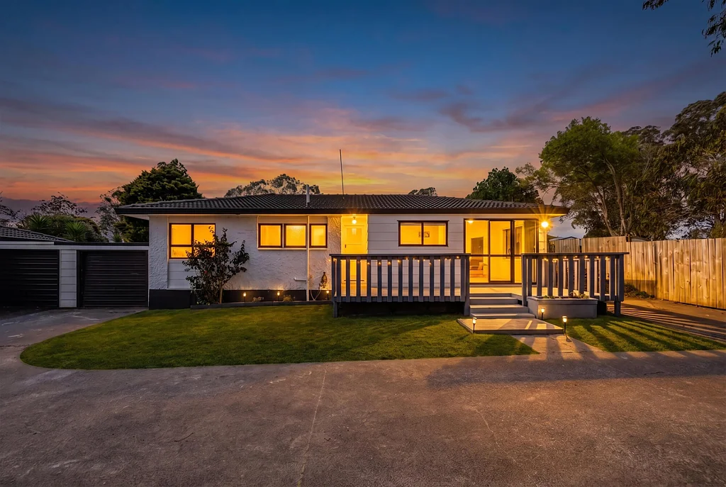 Clendon Park 3બેડરૂમ Solid, Spacious & Ready to Move In