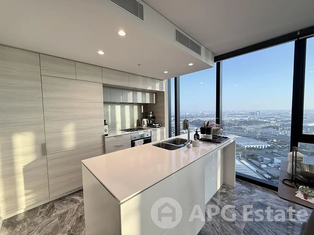 Elegant Furnished 2-Bedroom Apartment on the 29th Floor with Panoramic Views