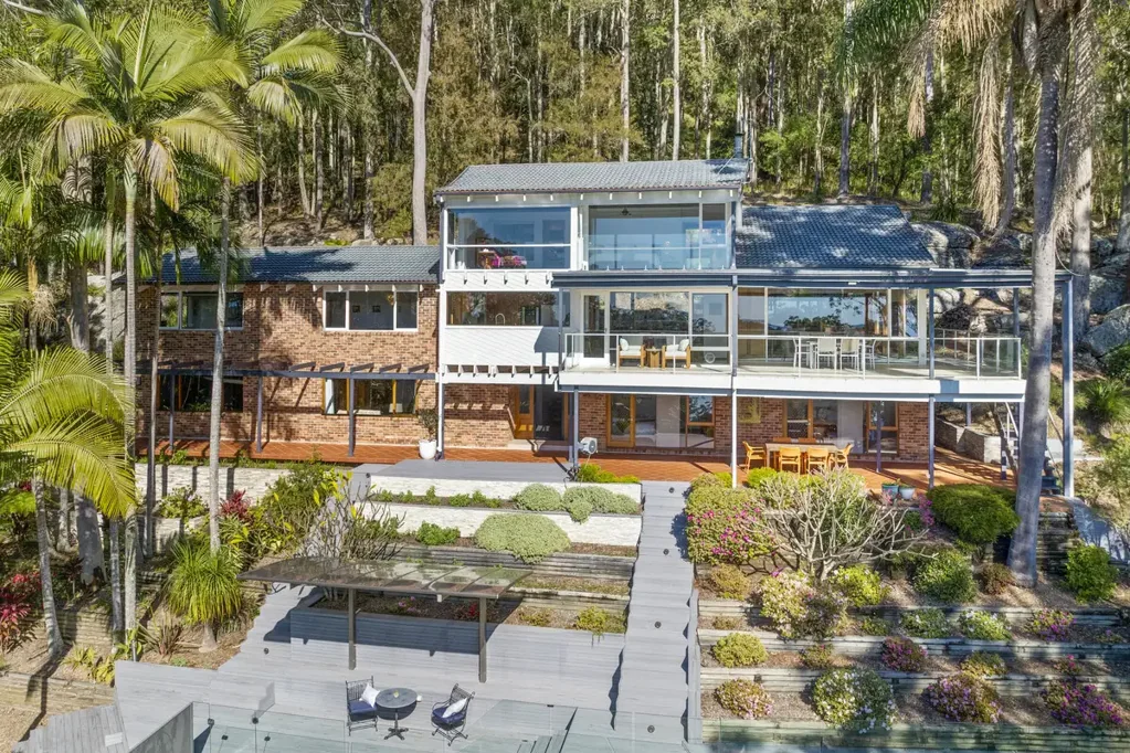 Tumbi Umbi 6Kwarto Stunning Acreage Retreat with Northerly Aspect & Resort-Style Living!