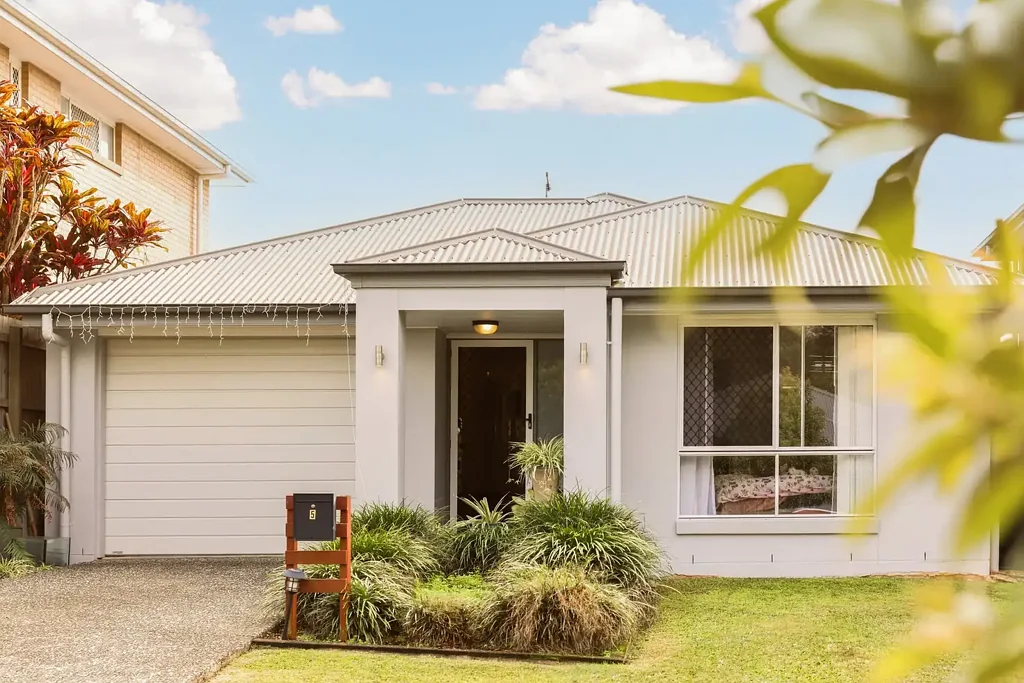 Dakabin 3ਬੈੱਡਰੂਮ GREAT HOME IN HIGHLY SOUGHT AFTER LOCATION!!