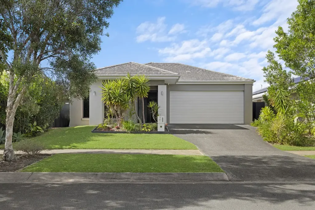 41 Amber Drive, Caloundra West, QLD 4551