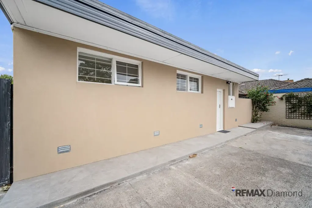 Dandenong 4બેડરૂમ Charming Dandenong Home with Ample Parking