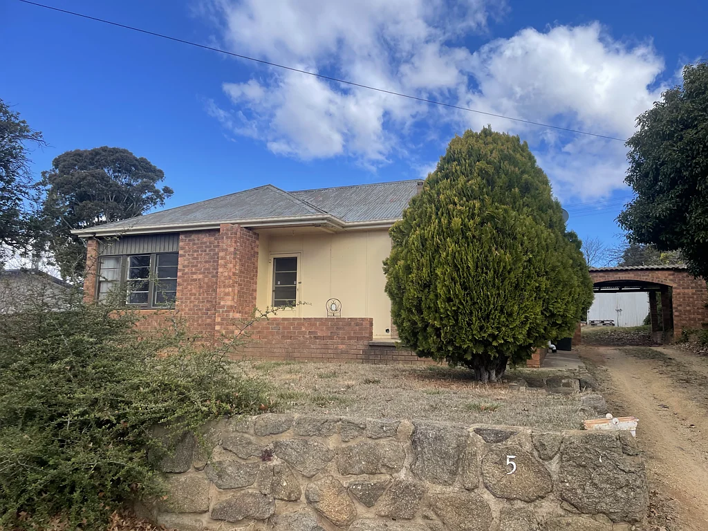 5 Walla Street, Cooma, NSW 2630