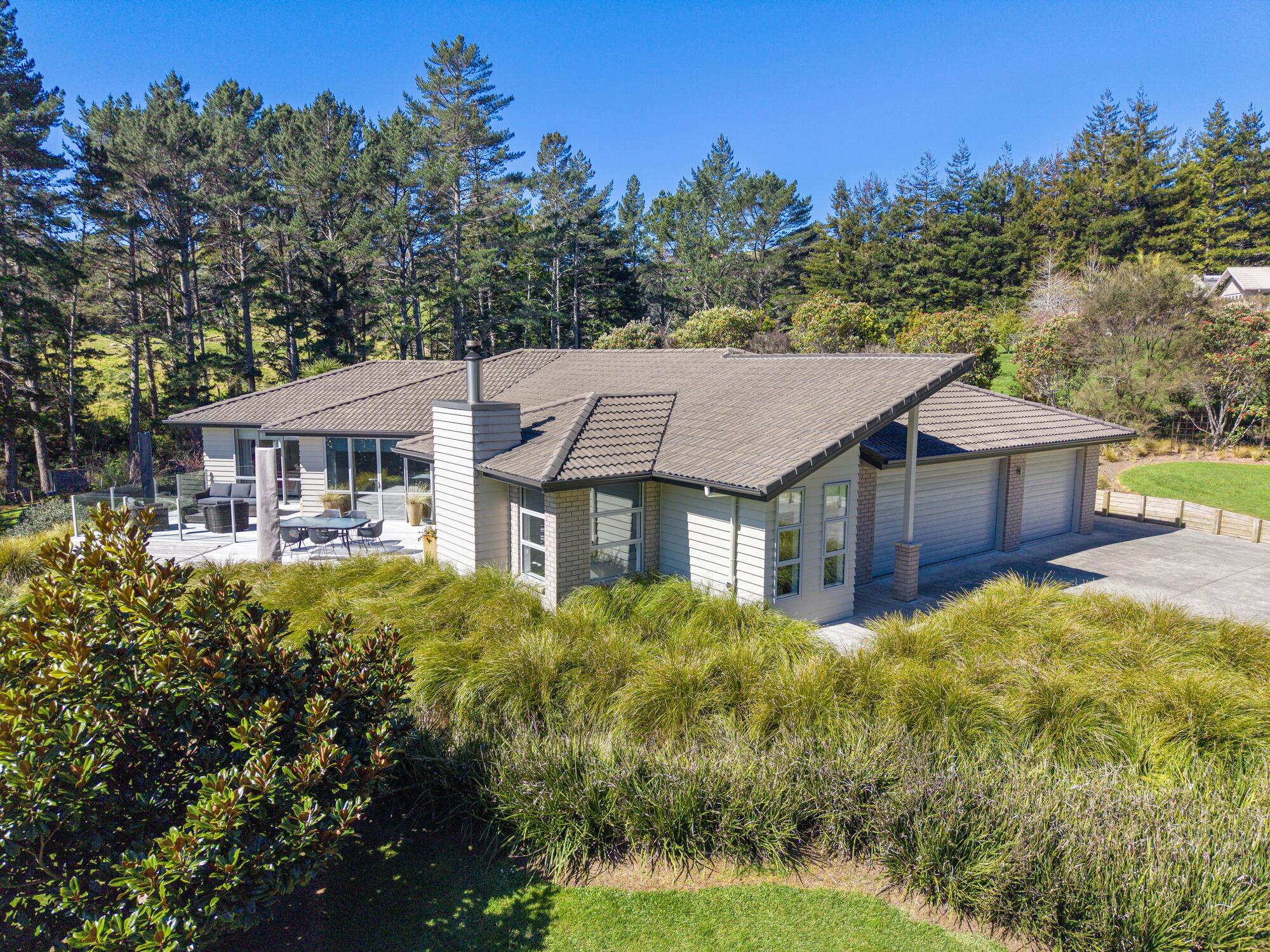 45 Manuka Grove, Helensville, photo 5