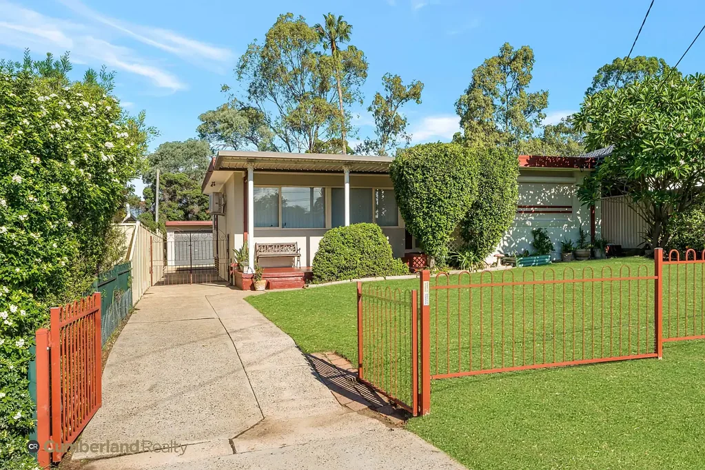 Greystanes 3कमरा MOVE STRAIGHT IN with FUTURE POTENTIAL