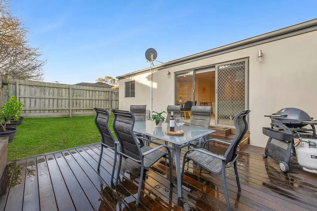 Langwarrin 2 Slaapkamer Private & Secure - with entertaining Deck!