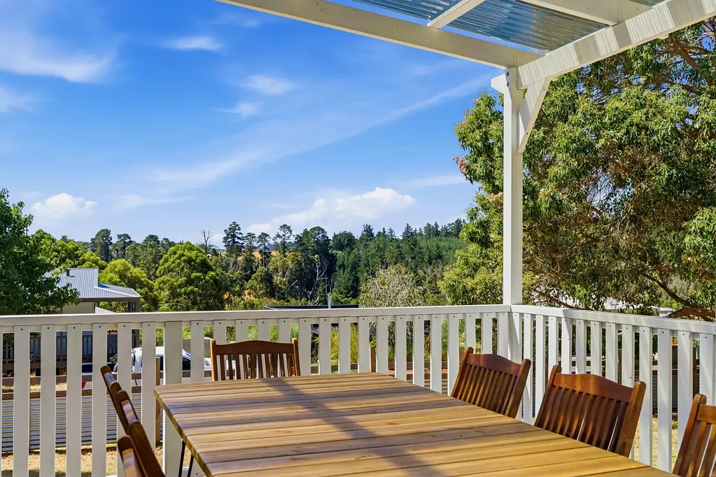 19 Dunnet Road, Nannup, WA 6275