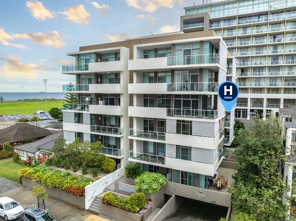 Wollongong 2房 冲浪、沙滩与体育场氛围——就在您家门口 Surf, Sand & Stadium Vibes - Right Outside Your Door