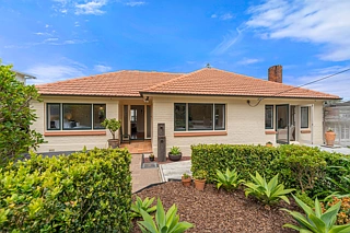 33 Old Lake Road, Devonport, North Shore City