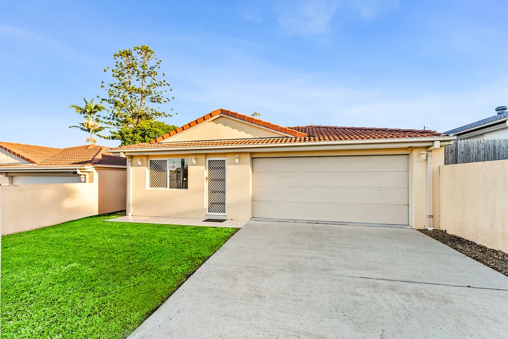 17 Liverpool Street, Eight Mile Plains, QLD 4113