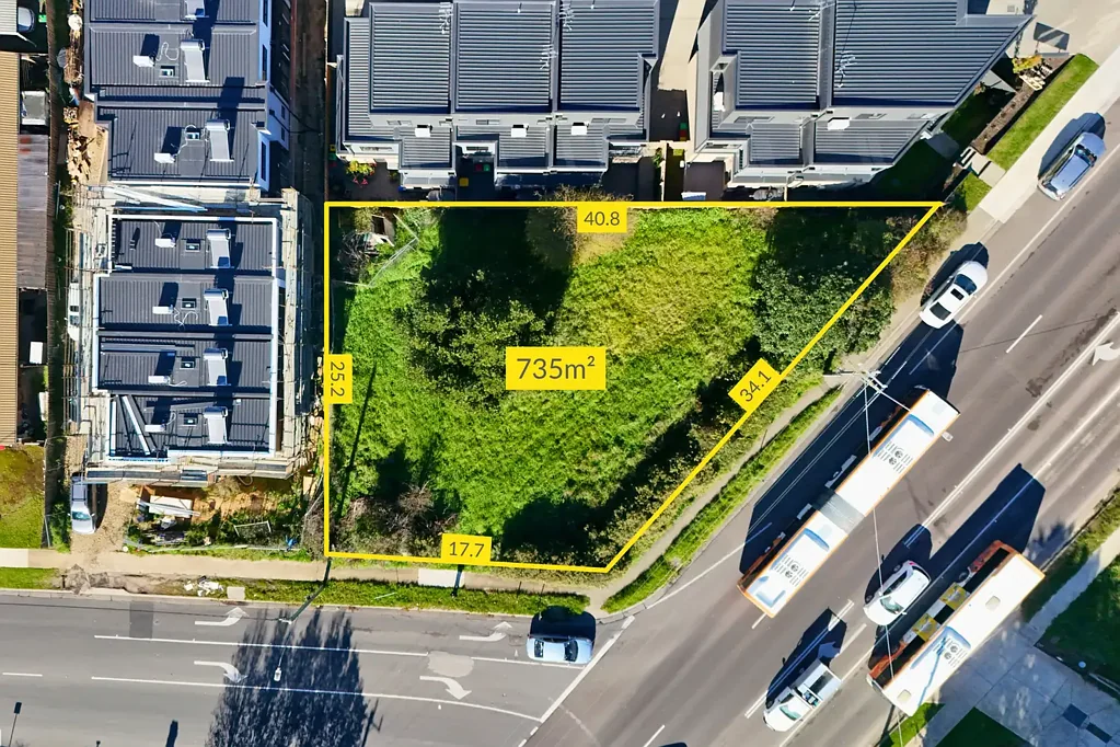 Lilydale Lilydale黄金地段 开发潜力巨大 便捷生活配套 地理位置优越 增长区域基石 Prime development opportunity with 3-4 townhouse potential (STCA)