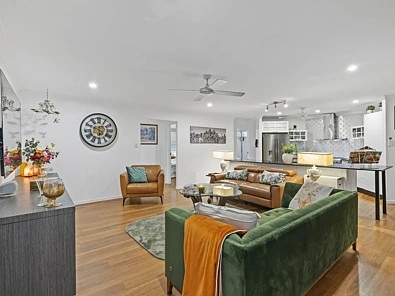 ਹੋਰ - 2 Copmanhurst Place, Sumner, QLD 4074