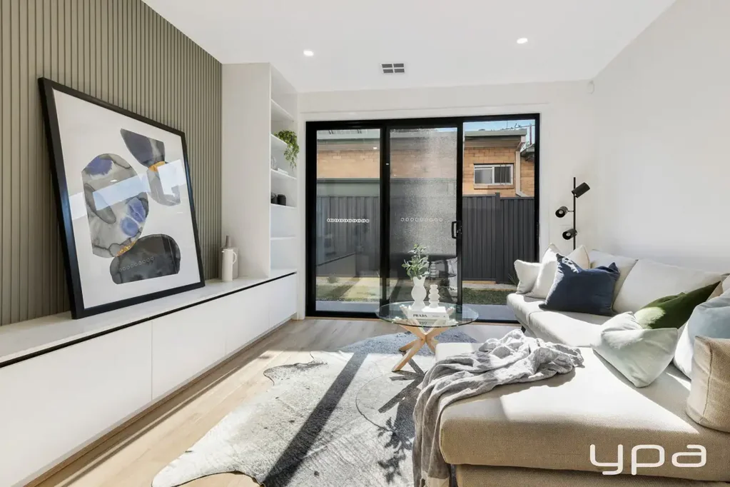 2/10 Kathryn Street, Fawkner, VIC 3060