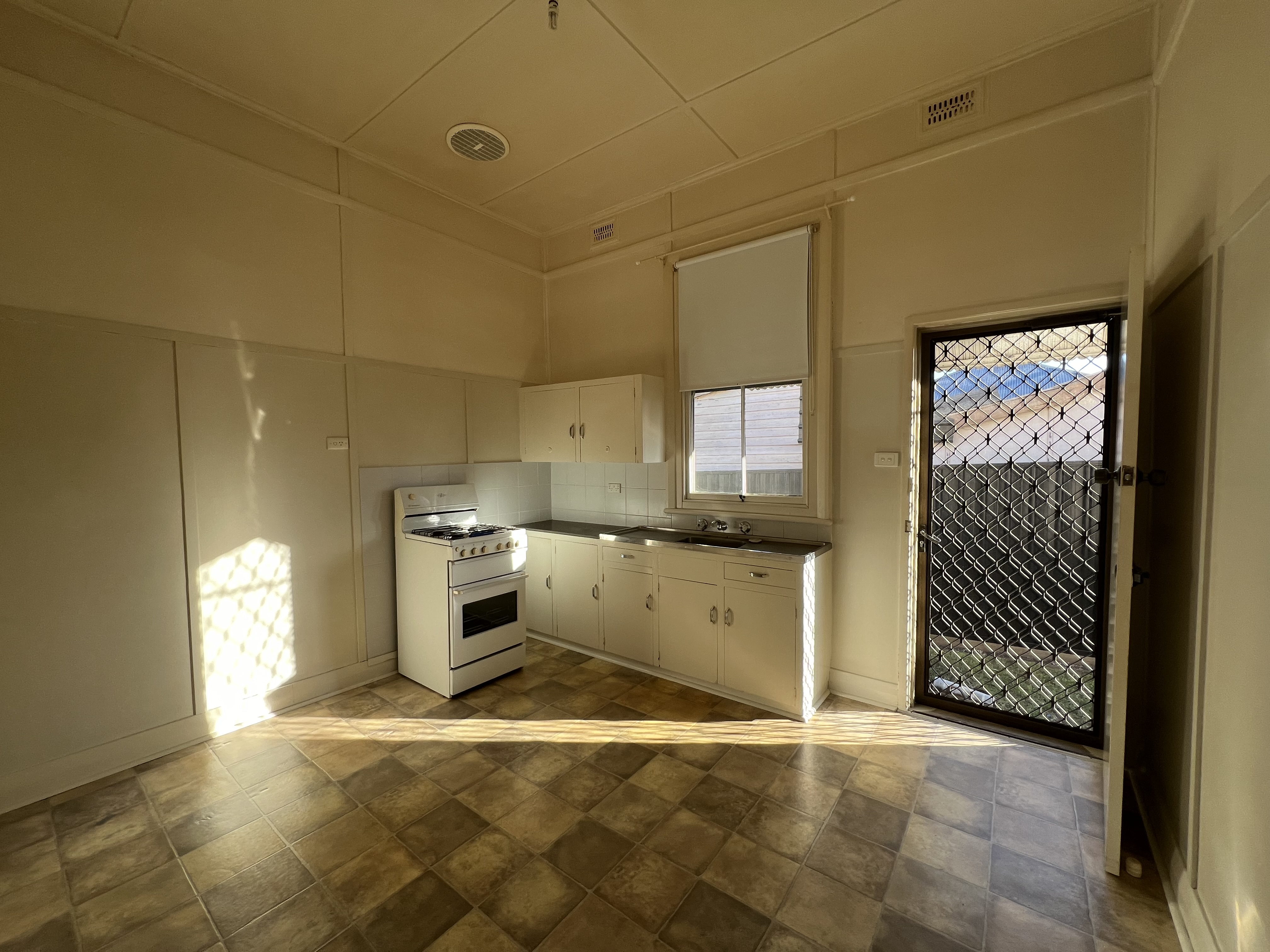 UNIT 1 44 MURRAY ST, EAST MAITLAND NSW 2323, 0 غرف, 0 حمامات, Flat