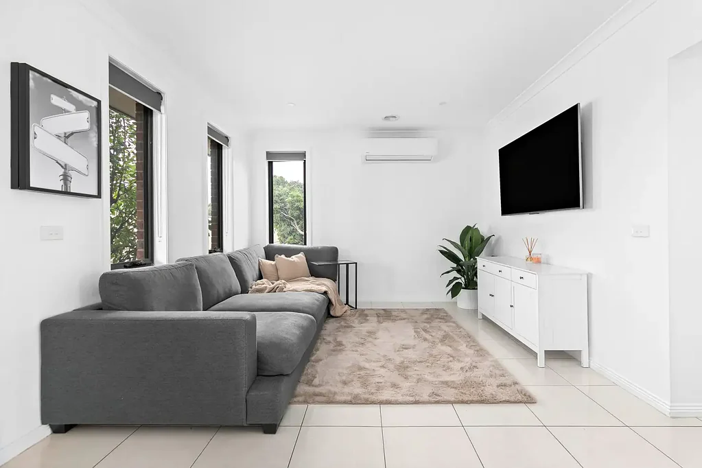 Epping 3 Bedroom Spacious, Light-Filled Townhouse in a Quiet Epping Pocket