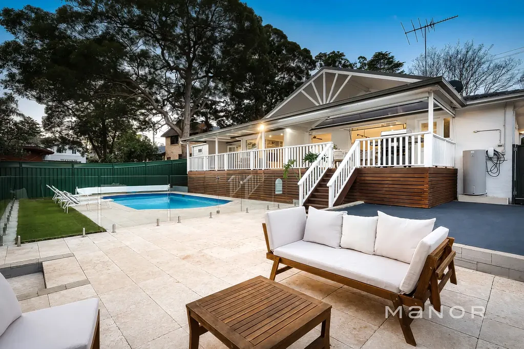 Castle Hill 4 Slaapkamer Thoughtfully Designed for Effortless Family Living