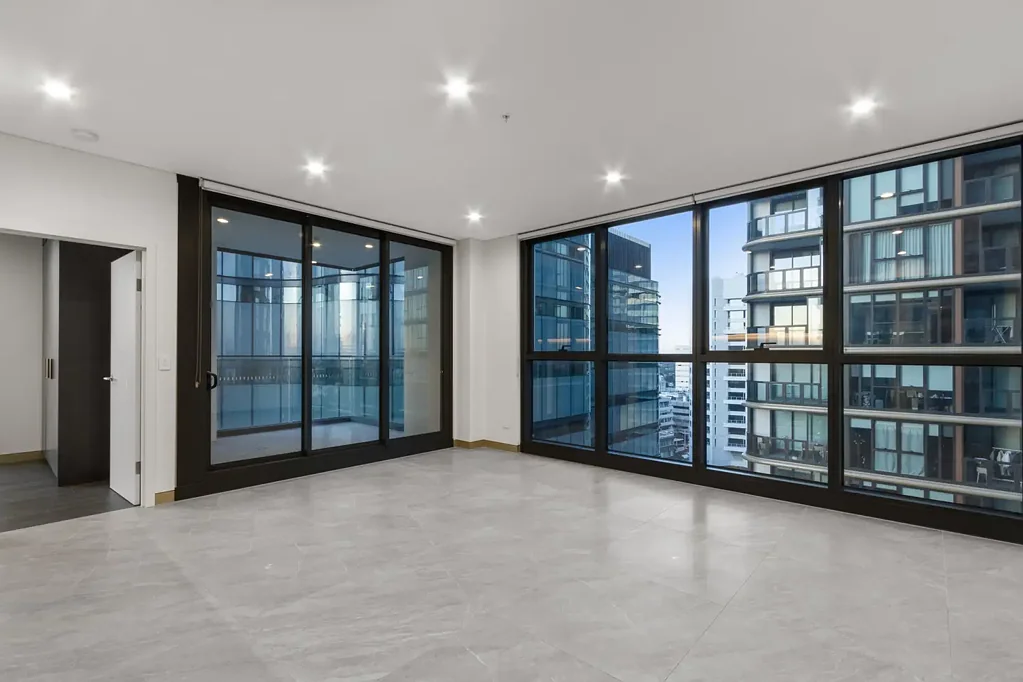 Luxury Living in Bespoke Building- two bedroom plus study