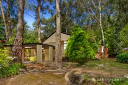 4 Fernery Road, Upwey