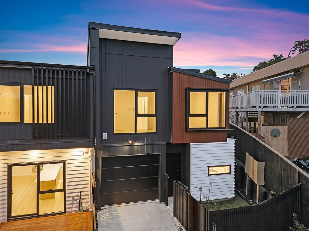 Unsworth Heights 3 Bedroom Premium Master Build Homes – Quiet & Quality