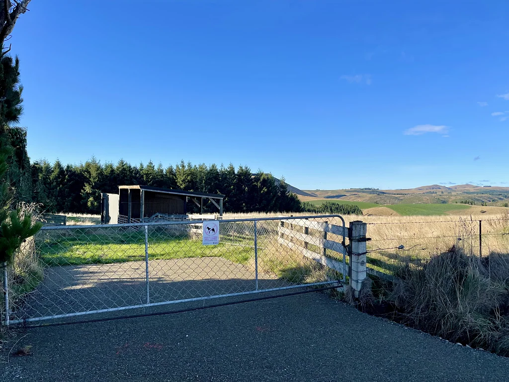 Duntroon Shed with Land REDUCED