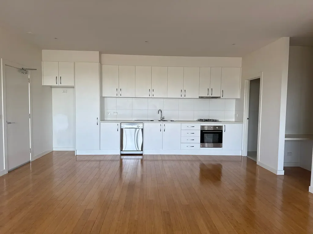 Stylish Mentone Living with Space, Convenience and a Car Space