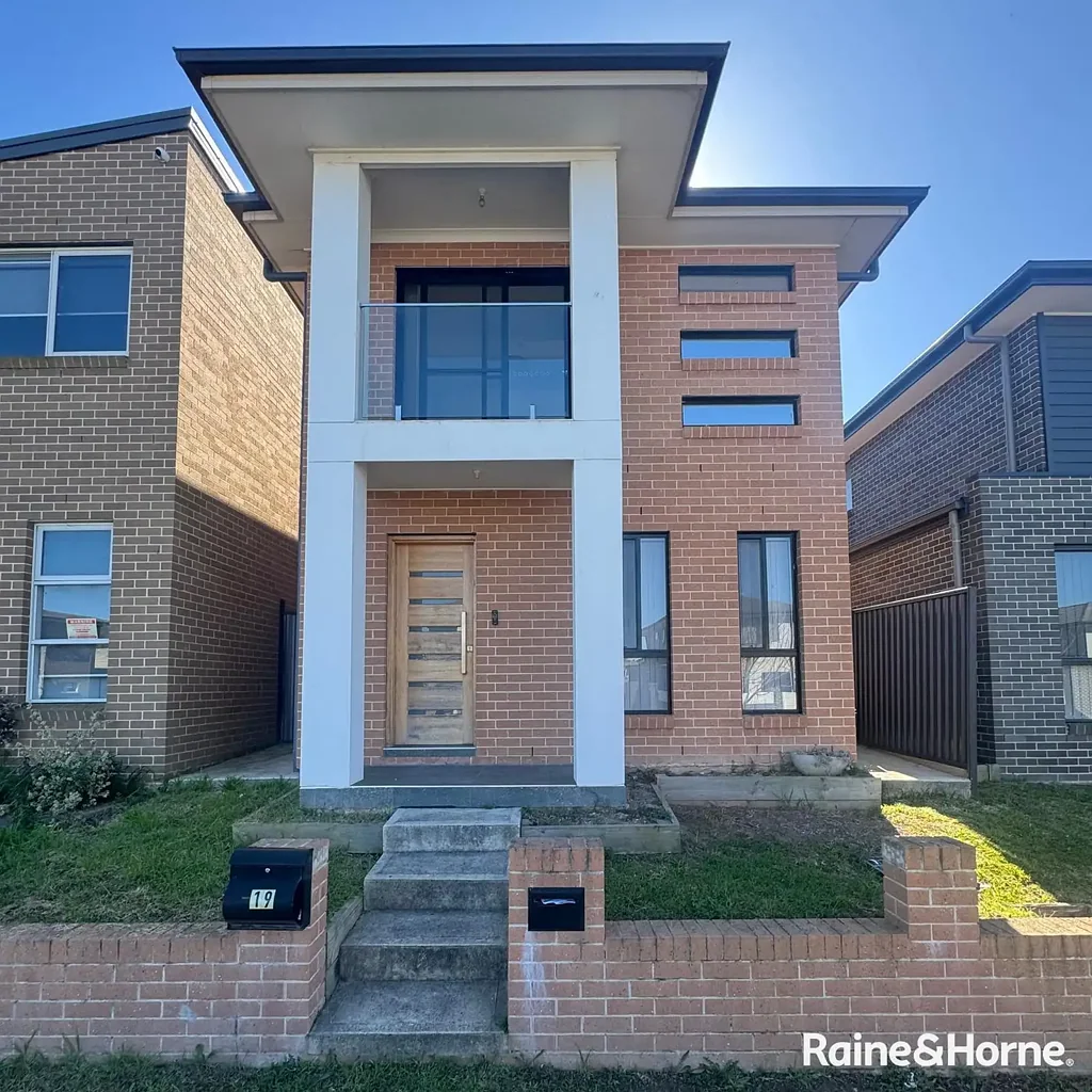 FOUR BEDROOM FAMILY HOME IN PRIME LOCATION!