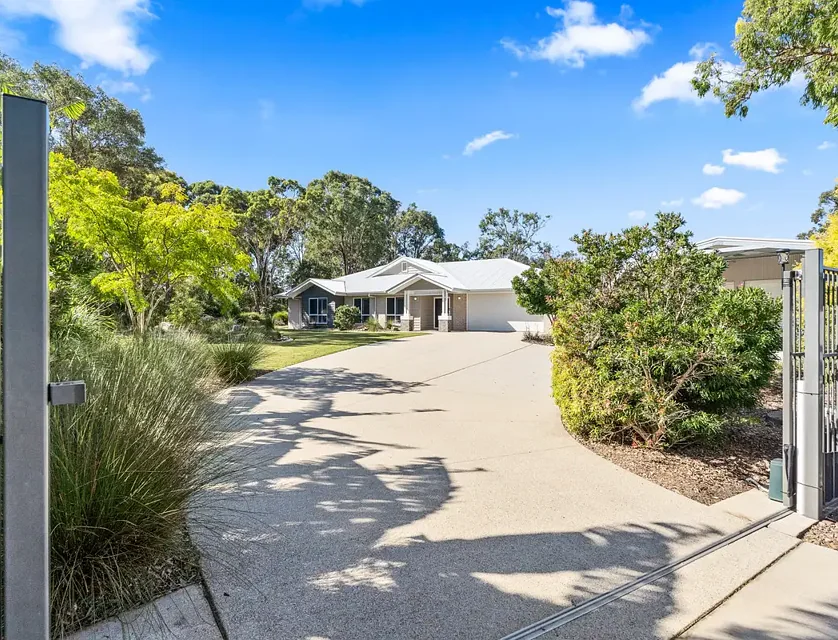 5 Paperbark Way, Urangan, QLD 4655, 4房, 3浴, House