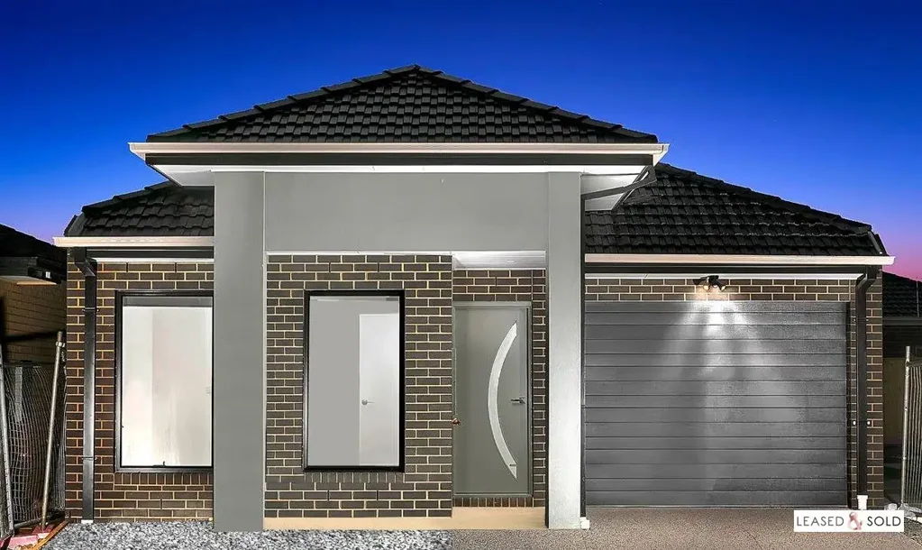 Modern Family Living in the Heart of Craigieburn