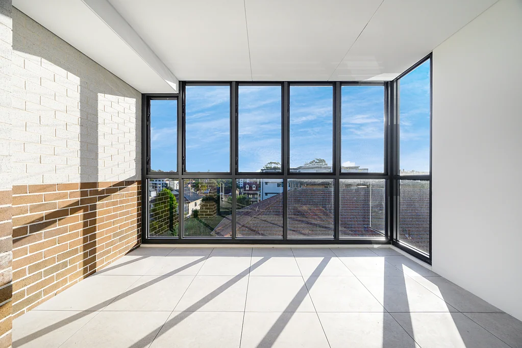 Burwood Cross-ventilation brand new 2 bedrooms with winter garden