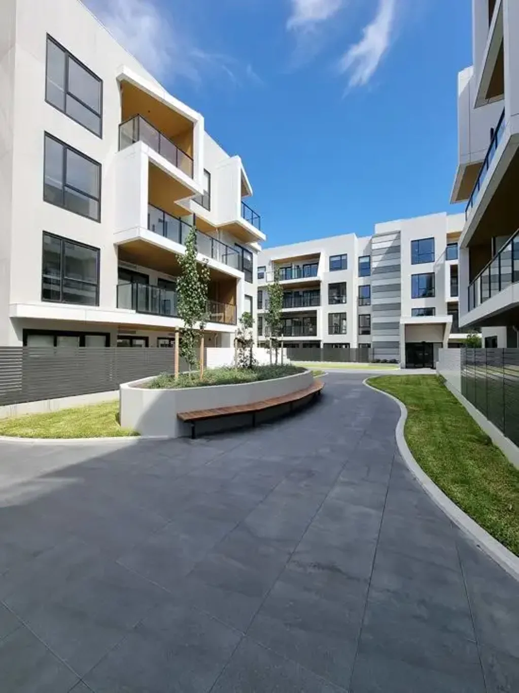Fully furnished 2 Bedrooms 2 Bathroom Apartment