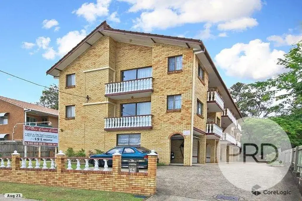 EXTRA LARGE FURNISHED 2 BEDROOM UNIT IN CHERMSIDE   L/O