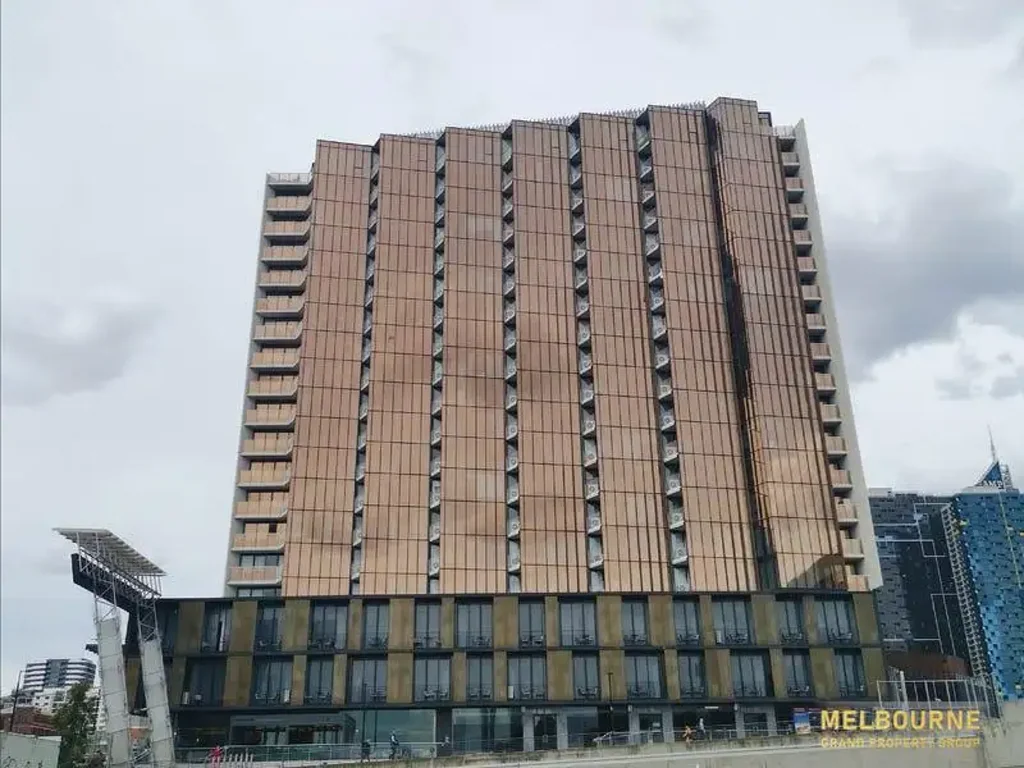 Exclusive M-Docklands Residence