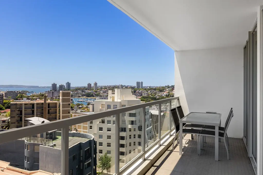 EXECUTIVE APARTMENT + RESORT STYLE FACILITIES