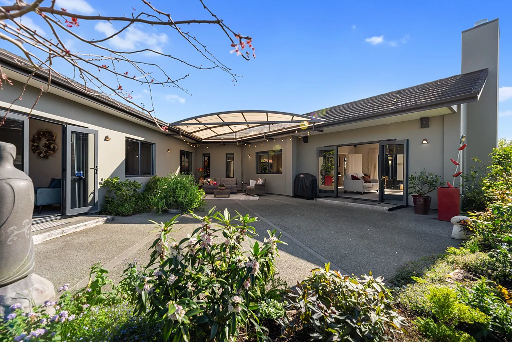 240 Castlewold Drive, Bethlehem, Tauranga, Bay of Plenty