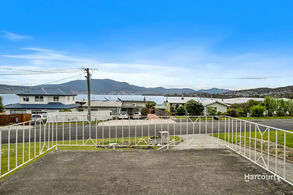 33 Hymettus Street, Howrah, TAS 7018