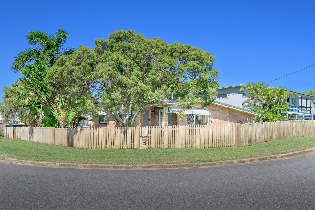 33 Wistari Street, Clinton, QLD 4680