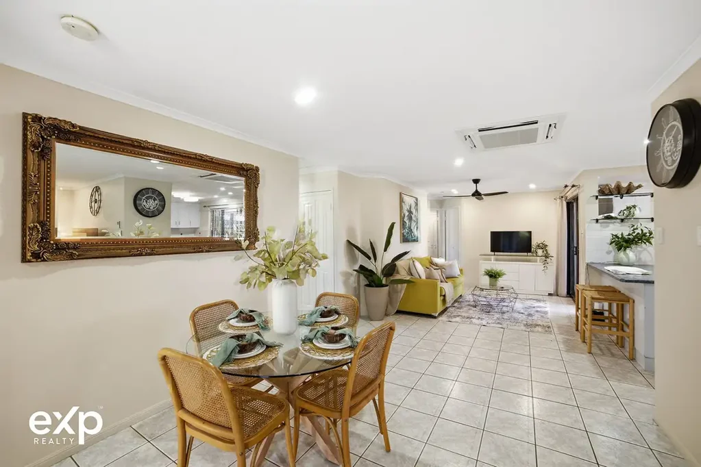 Slade Point 5房  COASTAL LIVING, SPACE TO SPREAD OUT & A HOME DESIGNED TO ENJOY
