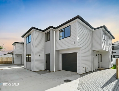2/18 Domain Road, Weymouth, Manukau City, 5 Kuwarto, 3 Banyo, House